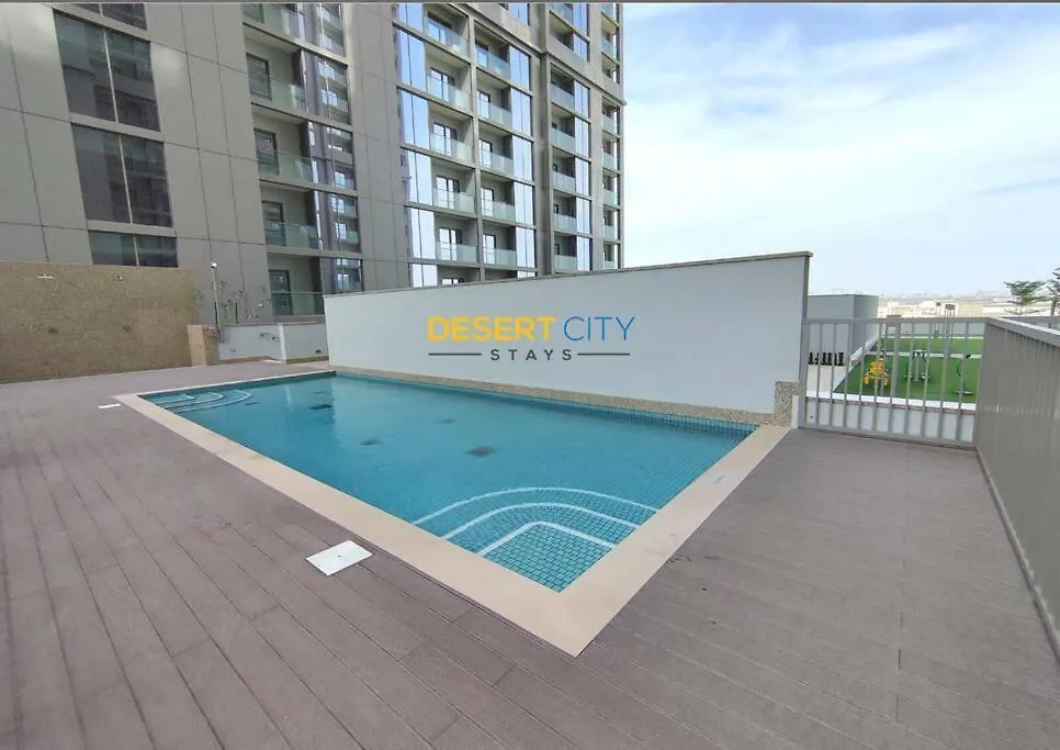 One Bed Room With Creek Views, Hosted By Desert City Stays Dubai Apartment